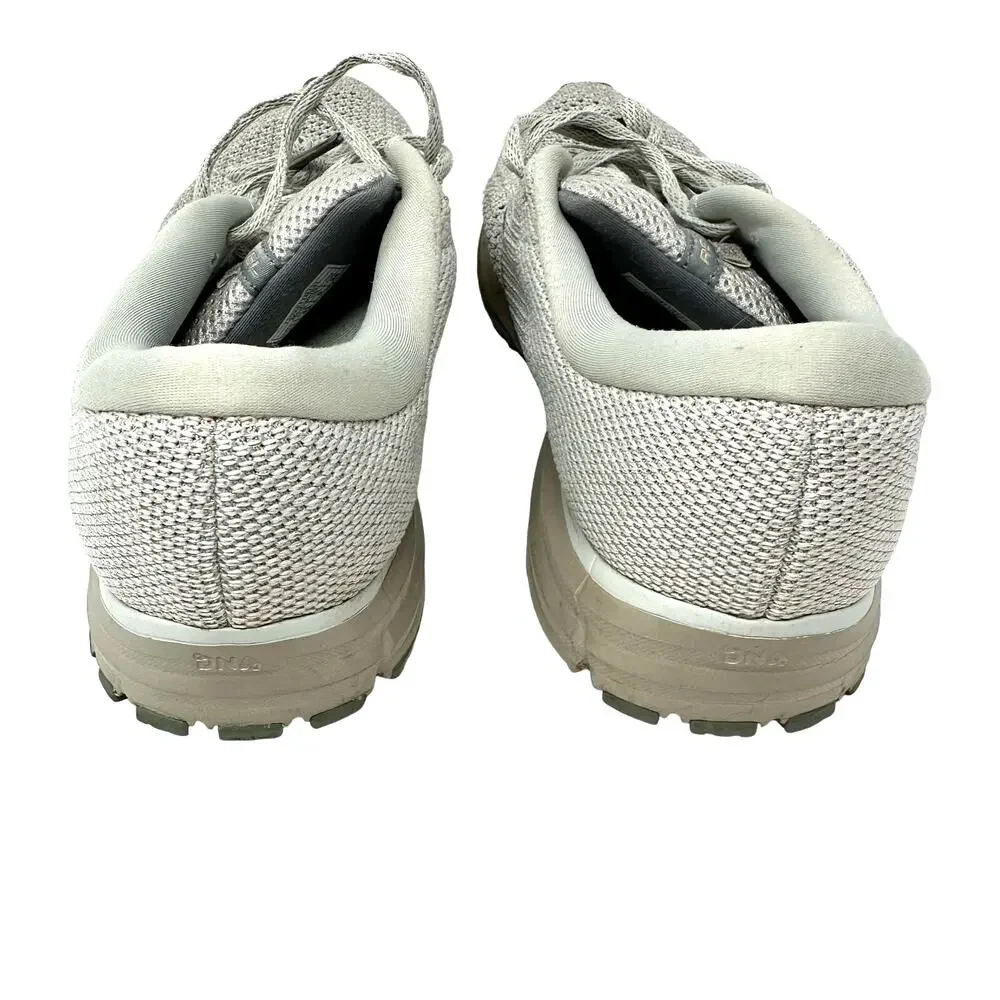 Brooks size 11